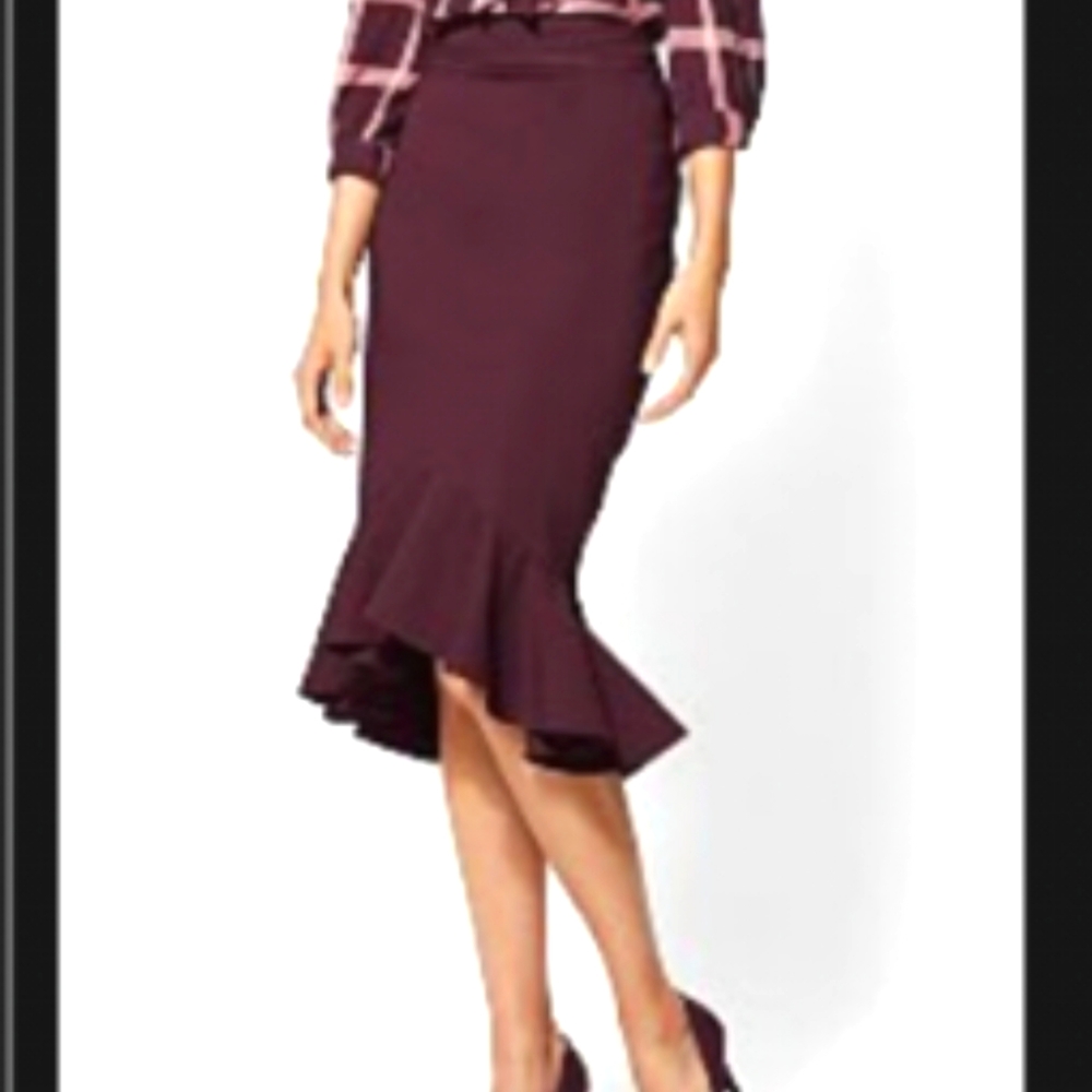 New York & Company, 12R, Burgundy Pencil Skirt